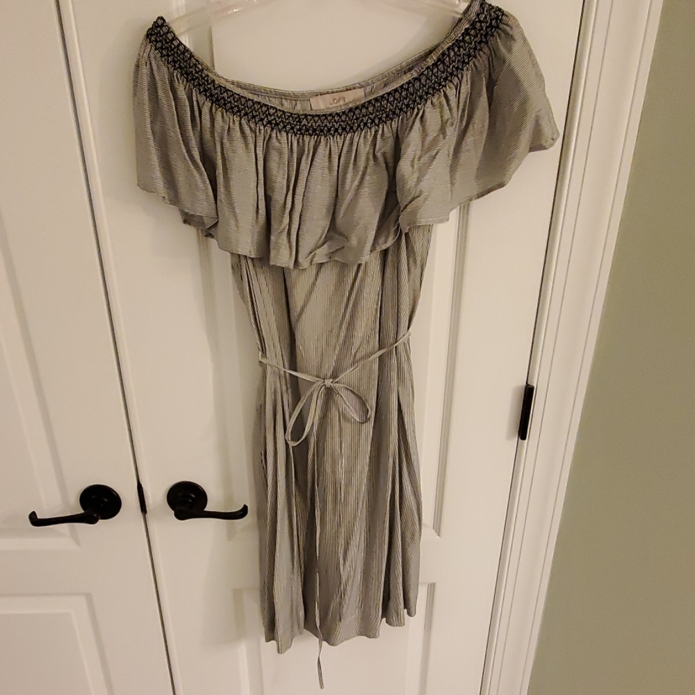 Loft off should dress with waist tie and pockets